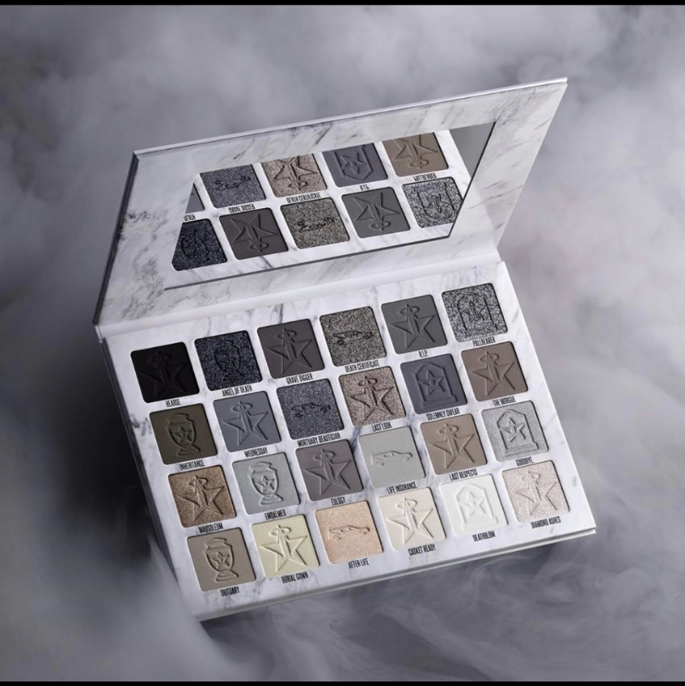 Jeffree Star Cremated Palette